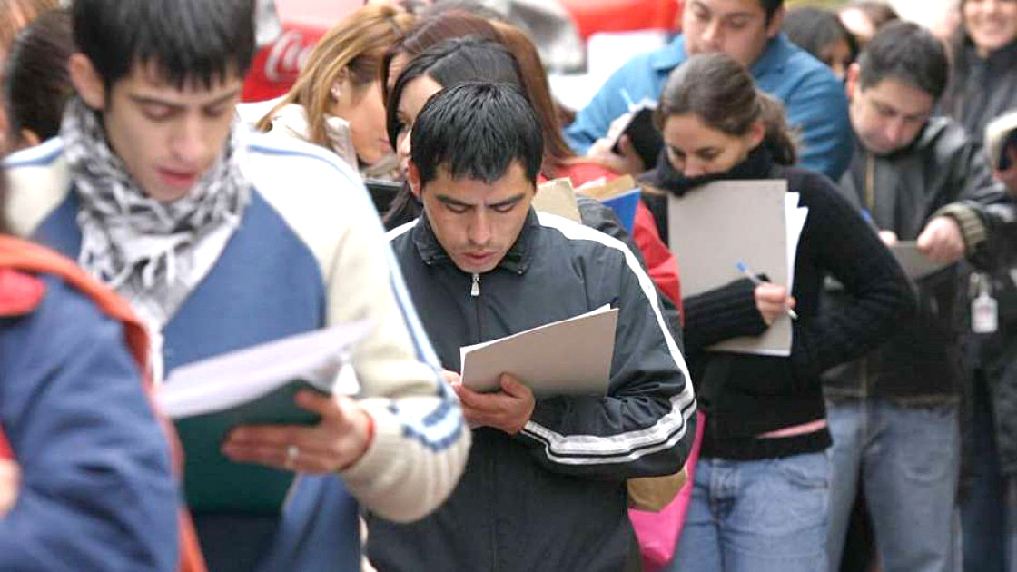 El INDEC dio a conocer una tasa de desempleo del 10,2% en el primer trimestre del año
