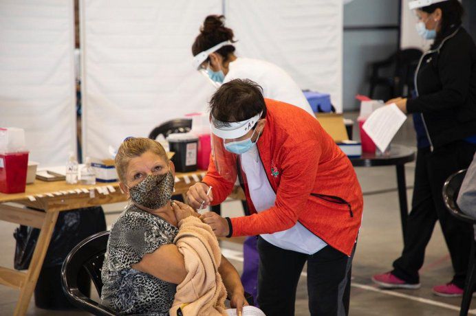 Argentina superó este miércoles las 10 millones de personas vacunadas