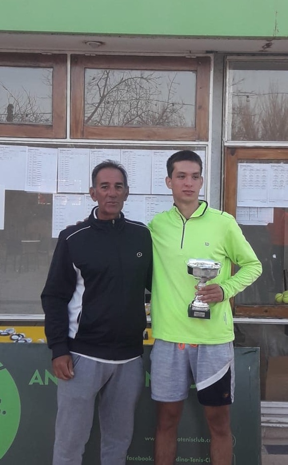 Gran actuación de jugadores del San Rafael Tenis Club en el Regional