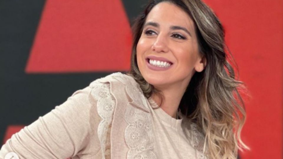 Cinthia Fernández le pidió a sus seguidores que elijan la foto que pondrá en su boleta