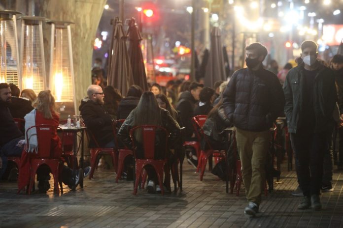 Mendoza oficializó la flexibilización de las restricciones horarias