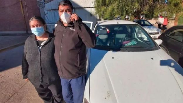 Córdoba: su hijo está internado y hace más de un mes que duermen en su auto porque no tienen plata para la nafta