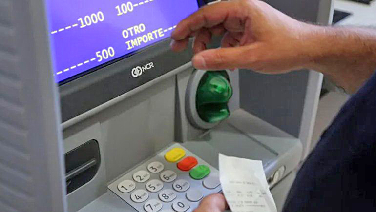 Clientes de Real del Padre del Banco Nación  denunciaron estafas: «Me han sacado el sueldo completo y unos ahorros que tenía»