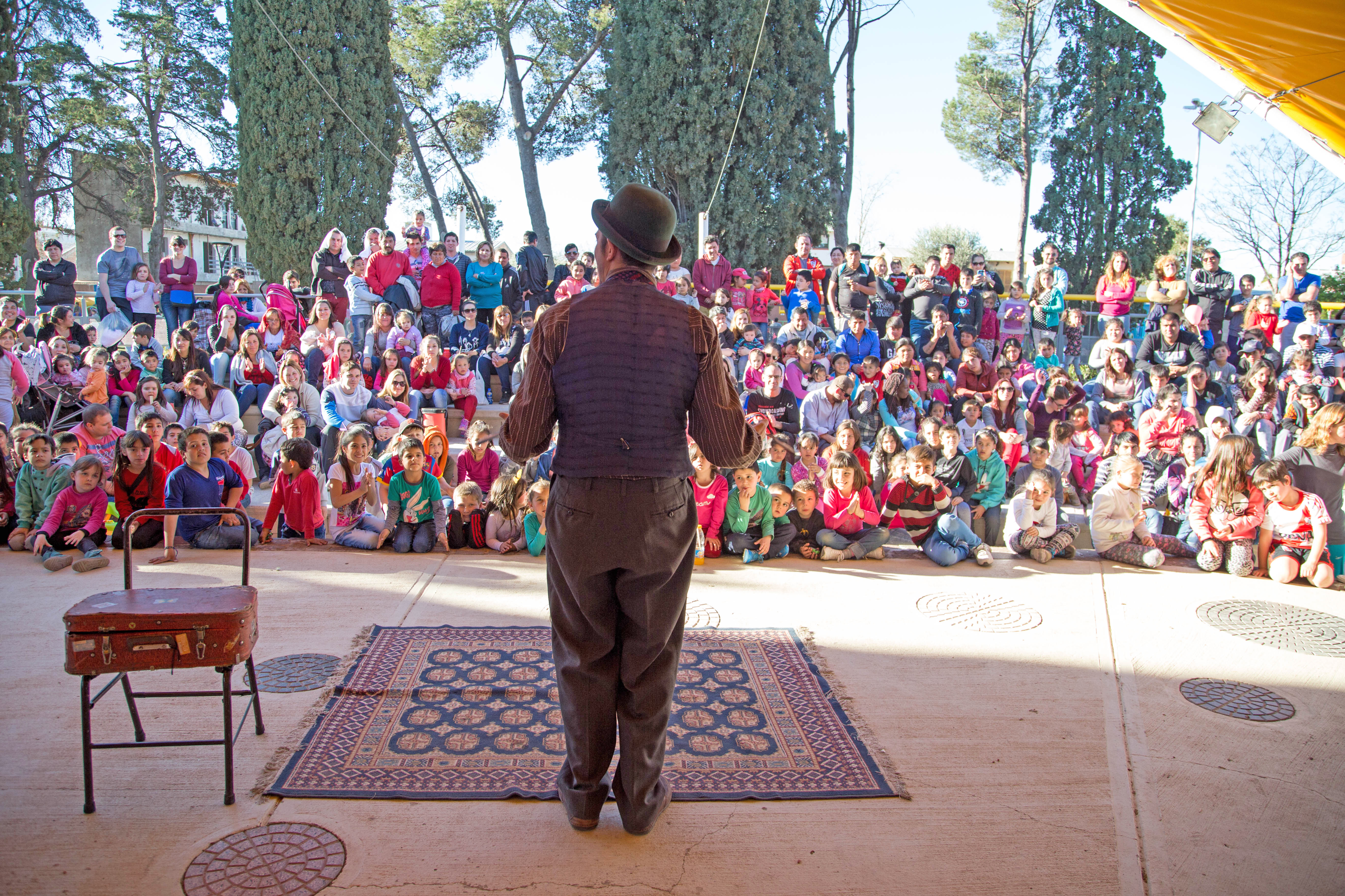 Desde el viernes  habrá teatro, títeres  y circo en el Parque  de los Niños