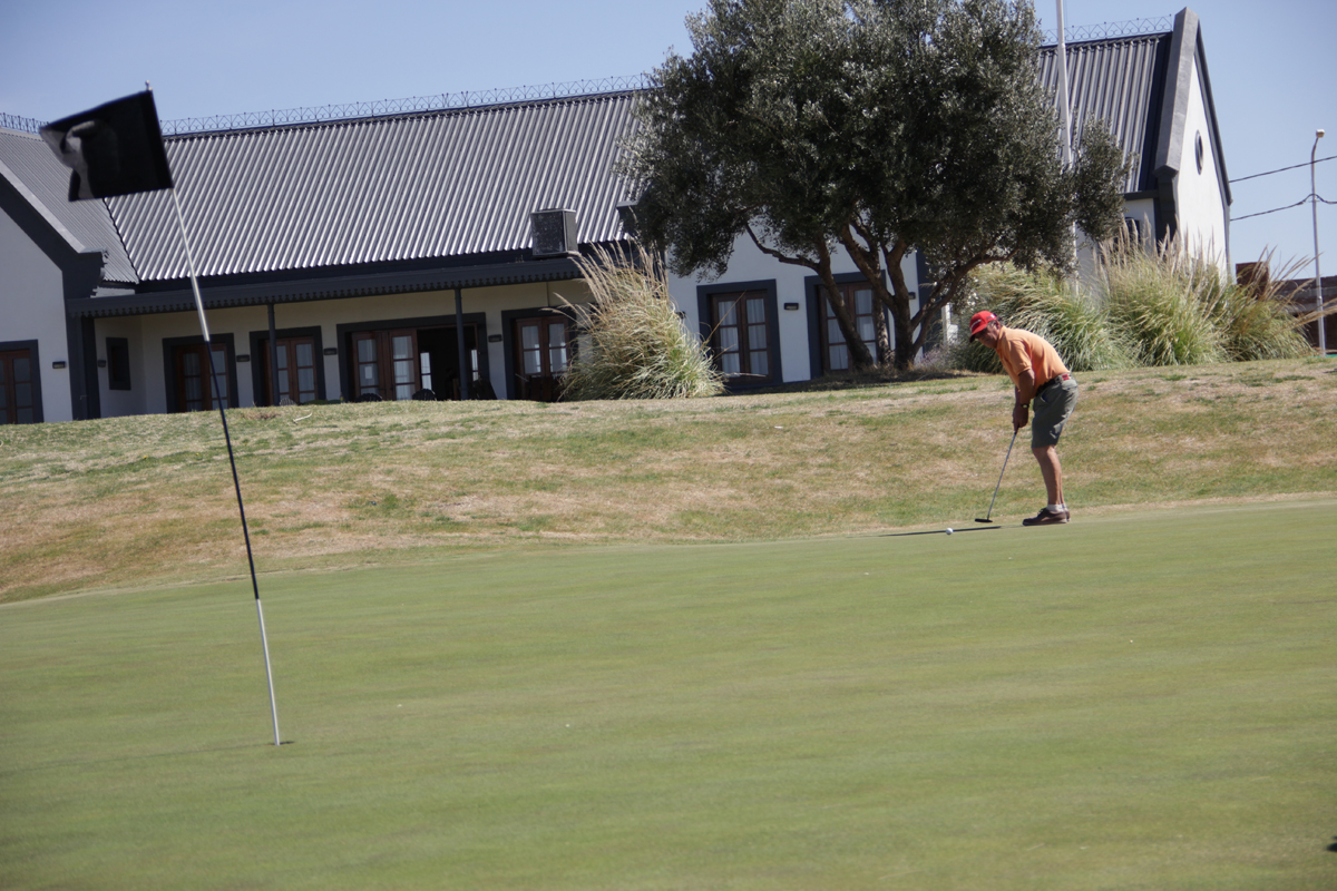 Sergio Dimari se quedó con el torneo de golf “Miércoles Midweek”