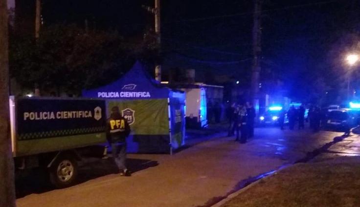 «¡Guarda que están por robarte!»: alertó a su vecino policía sobre un robo y murió al quedar en medio de una balacera