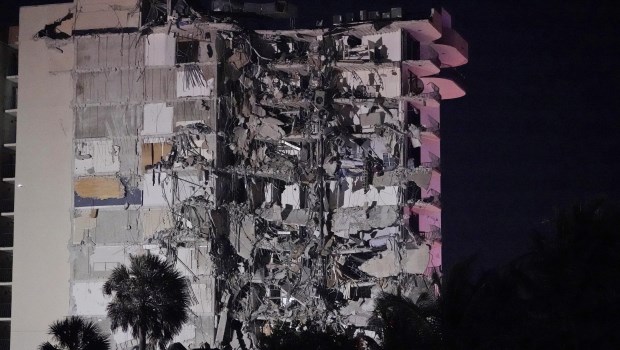 Suspenden el operativo de rescate en Miami por «preocupaciones estructurales» en el edificio