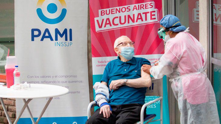 Una ciudad argentina sorteará un auto entre quienes se vacunen