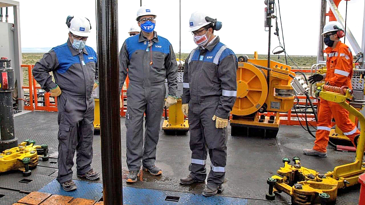 YPF perforará en el lado mendocino  de Vaca Muerta