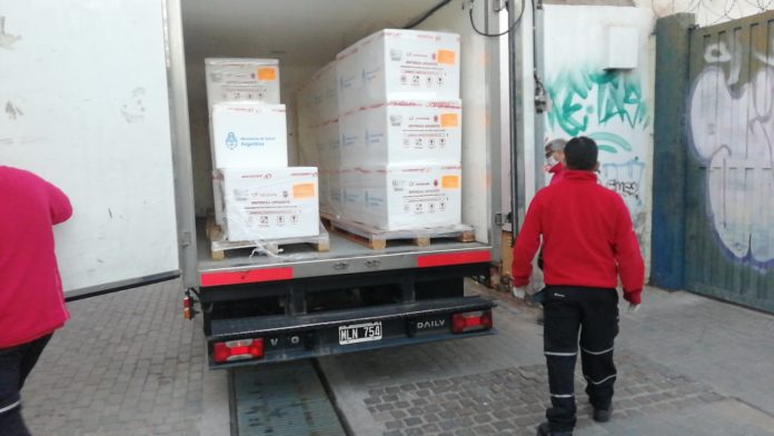 Llegaron a Mendoza 68.000 dosis de la vacuna Sinopharm
