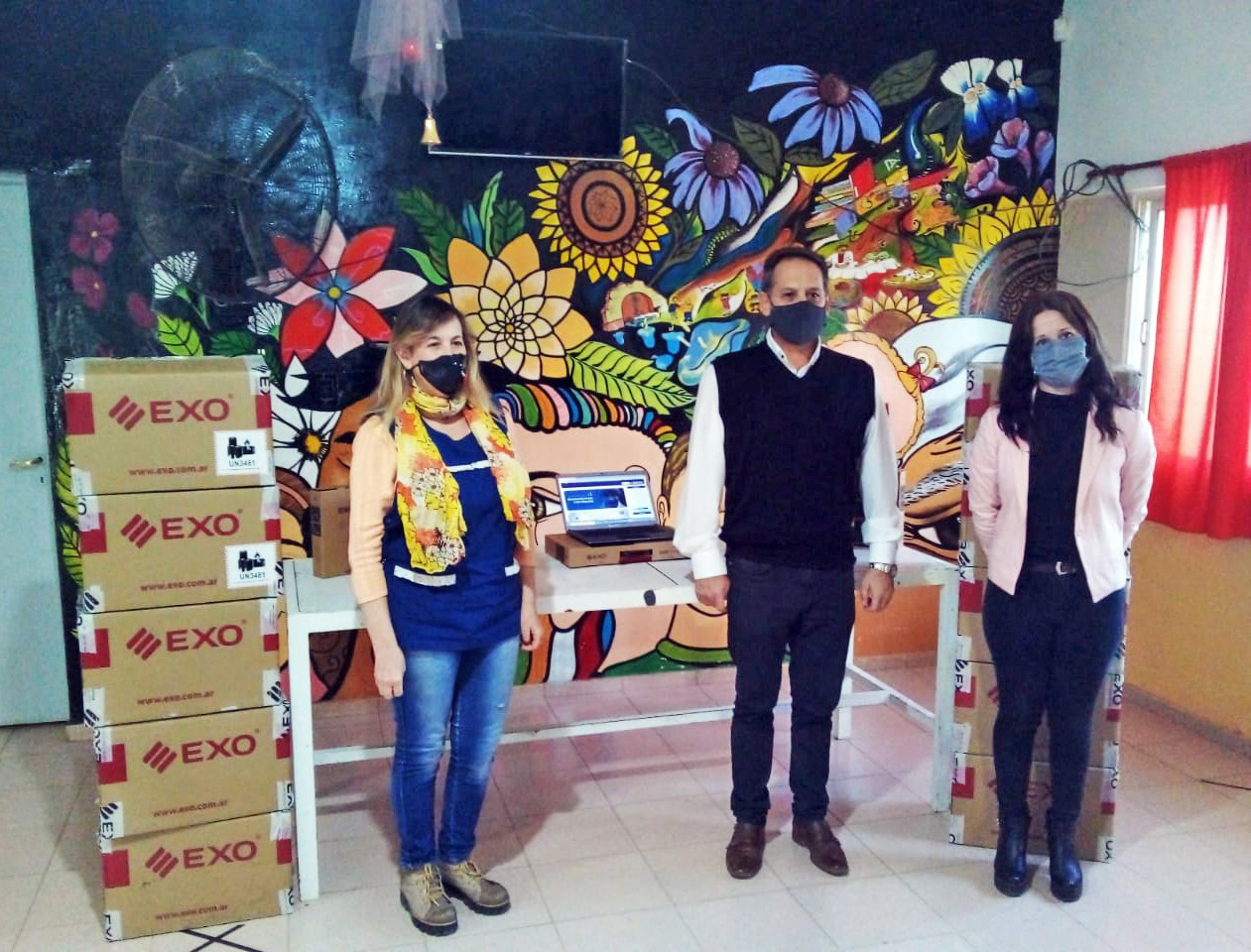 Llegaron cincuenta  computadoras  para fortalecer los  puntos de conectividad