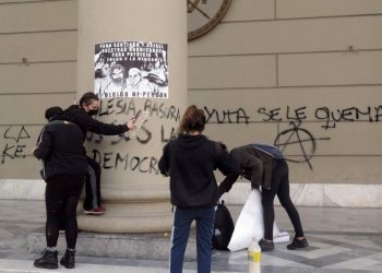 Anarquistas pintaron la Catedral Metropolitana con insultos a la Iglesia y a la Policía