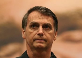 Bolsonaro: «Todo el mundo tiene que comprar un fusil»