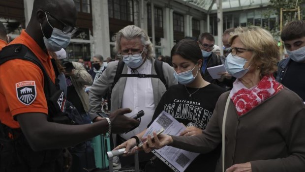 Coronavirus: Francia exige el pase de salud para ingresar a restaurantes y trenes