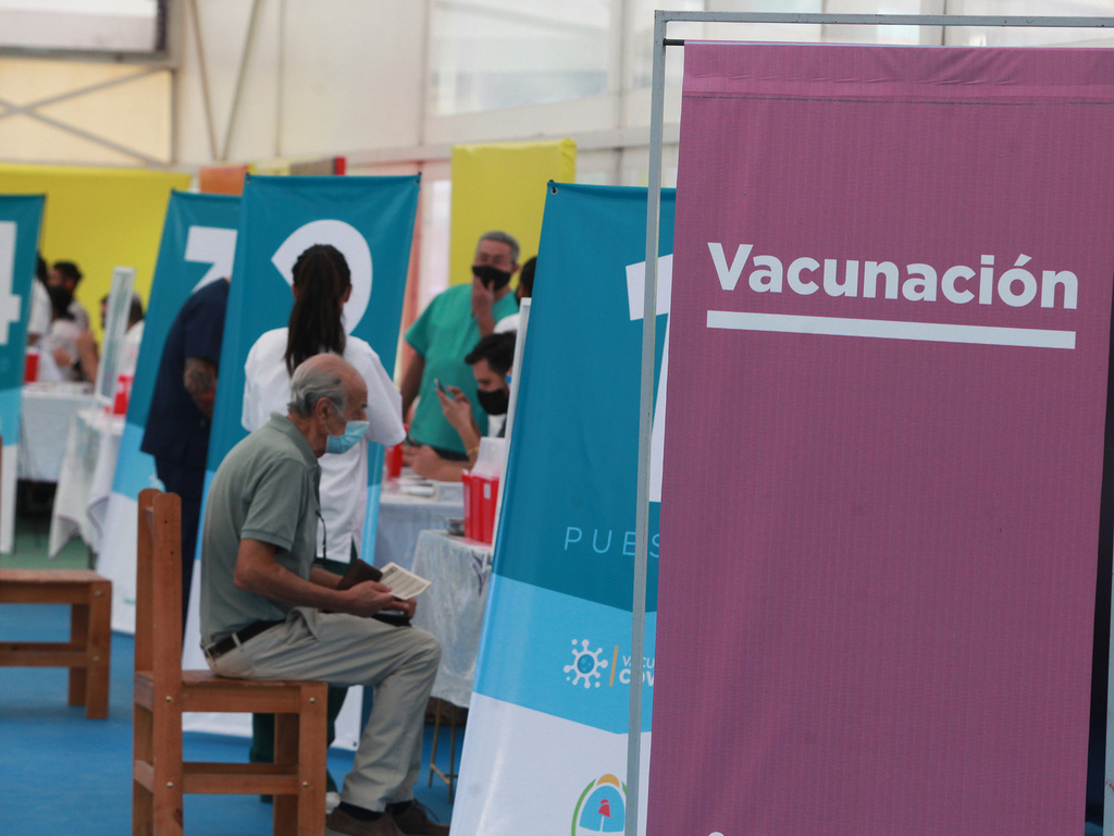 El Gobierno provincial le pidió a los adultos mayores que accedan a la combinación de vacunas