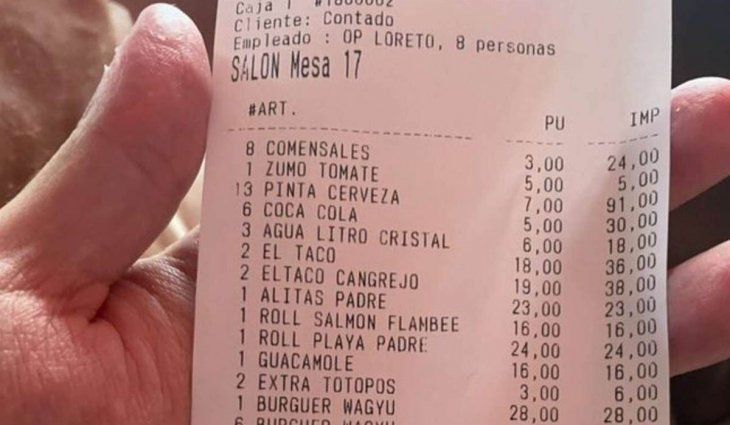Gastó 5 mil dólares en hamburguesas, publicó el ticket para quejarse pero se ganó el repudio de todos