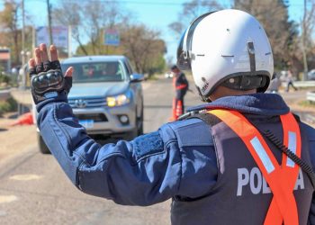 La Policía realizó más de 1.800 multas durante el fin de semana largo