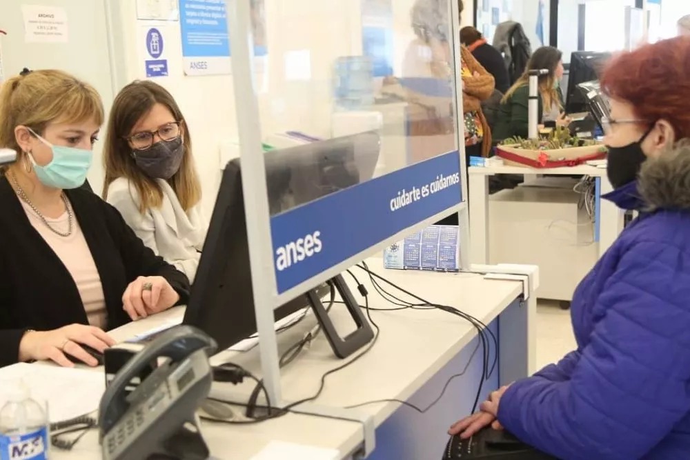 Las jubilaciones,  pensiones y asignaciones aumentarán el 12,39%