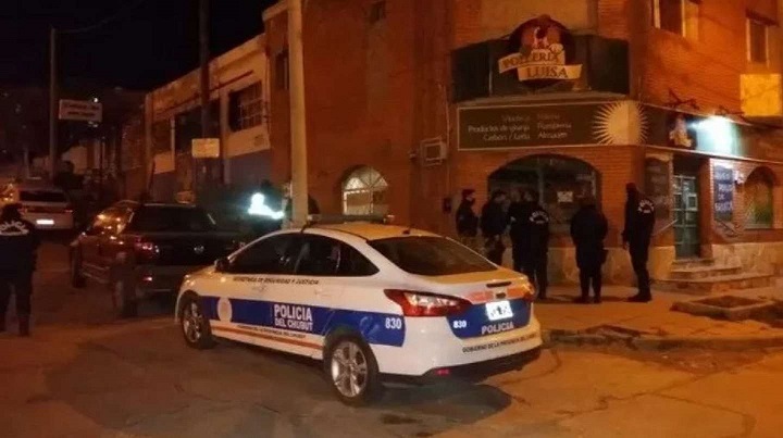 “No soportó más e hizo lo que hizo”: un adolescente de 16 asesinó a su padre a puñaladas y después se entregó