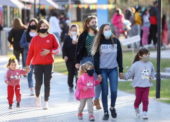 Colocan el techo que protegerá la usina histórica de Iselín que se ubica en el paseo Rawson