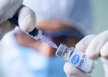 Pfizer: cuántas dosis necesita Mendoza para vacunar a sus adolescentes