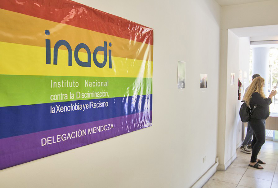 Reunión para brindar  acompañamiento a víctimas  de discriminación