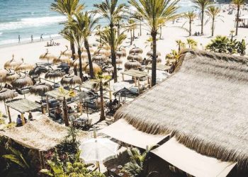 Un empresario español dejó 4.000 euros de propina en un restaurante que se había hecho viral por las críticas de otro cliente