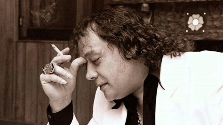 Una máscara de oxígeno en una mano, un cigarrillo en la otra, el tormento en la memoria: los días finales de Leo Mattioli