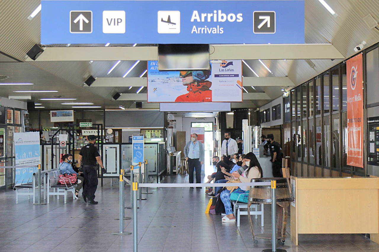 Félix se reúne con autoridades del ORSNA  para cerrar obras en el aeropuerto de San Rafael