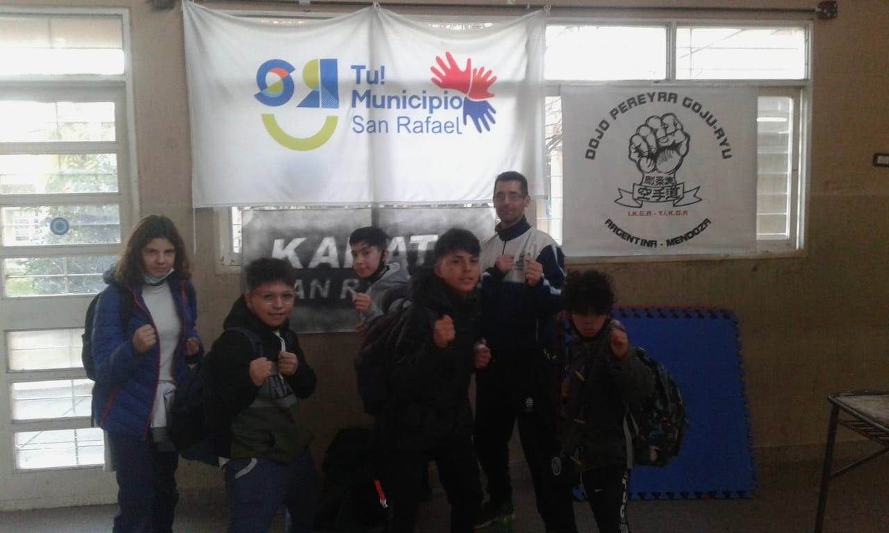 Delegación sanrafaelina de karate sigue ganando podios