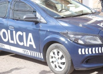 Dos sujetos fueron detenidos tras robar cables del alumbrado eléctrico