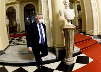 Crisis en el gobierno: El Presidente está reunido con los ministros que no renunciaron