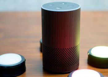 Alexa ahora tendrá “volumen adaptable” que hará que suene más fuerte si hay ruido alrededor