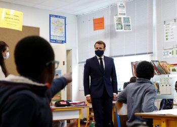 ¡Chau barbijos!: las escuelas de Francia dejan la obligatoriedad de usarlos en las aulas