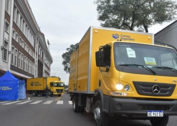 Comenzó el operativo para repartir más de 100.000 urnas en todo el país