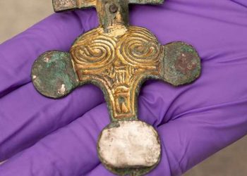 Devolvieron a un museo en Inglaterra artefactos históricos de oro robados hace 26 años