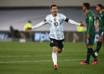 Con tres goles de Messi, Argentina superó a Bolivia por las Eliminatorias
