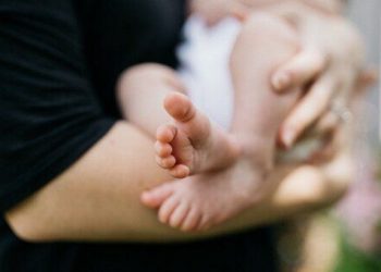 «Es un bebé online»: compró semen por una App y se inseminó con un tutorial de YouTube