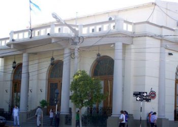 Insólito caso en Trelew: un preso pidió salir para cobrar un plan de la Municipalidad