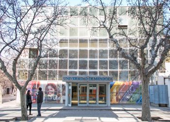 La Universidad de Mendoza no volvería este año a la presencialidad total