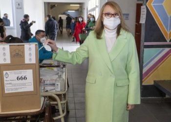 La mayoría de los gobernadores del Frente de Todos no pudo ganar ni en su mesa