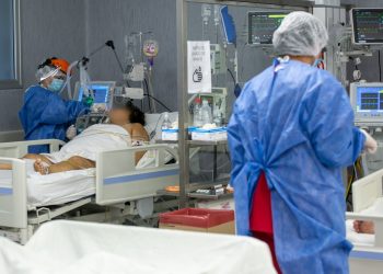 Los casos y las muertes por coronavirus siguen bajando en Mendoza