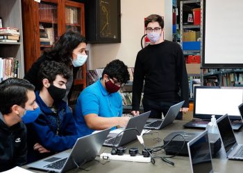 Más de 250 estudiantes iniciaron su formación en el programa Mendoza Futura