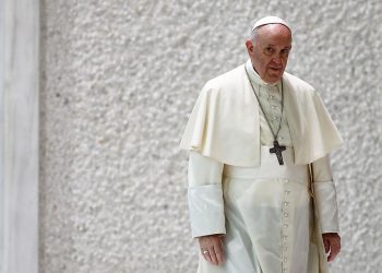 Papa Francisco pide que no haya «caprichos» para elegir vacunas y reclamó su gratuidad