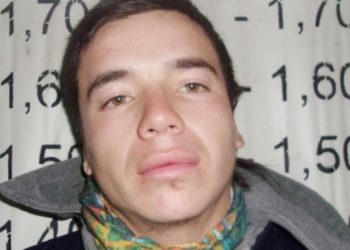 Fuerte choque en pleno cruce con semáforos