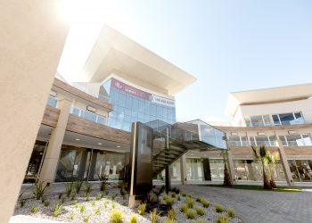 Este viernes inaugura el centro comercial West Mall