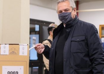 Labraron un acta en la mesa donde votó Alberto Fernández