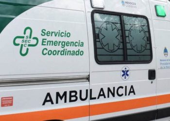 Un motociclista murió tras chocar contra un poste de luz en San Carlos