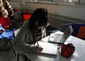 Programa Acompañar: 200 escuelas recibieron tutores para apoyo escolar en trayectorias debilitadas