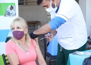 Avanza ordenadamente la vacunación contra el coronavirus en nuestro departamento